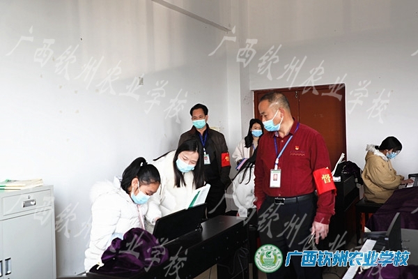 开学检查第一课——督查组在行动