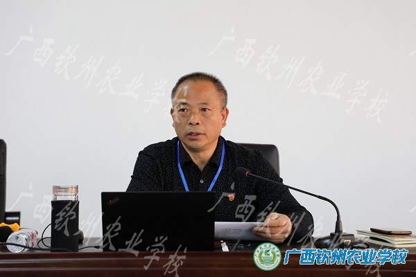 我校召开学习贯彻党的二十大精神专题宣讲报告会