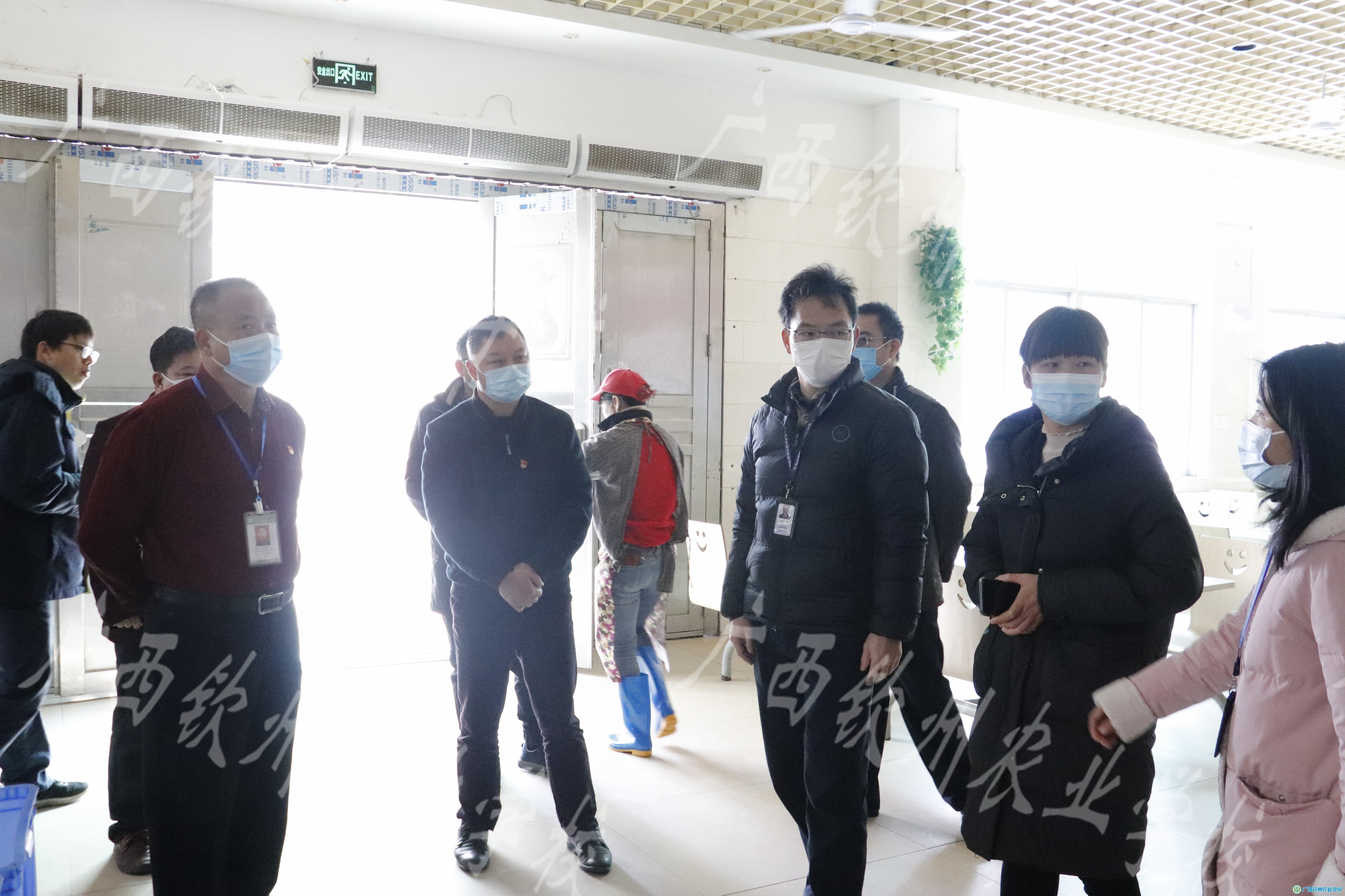 钦南区相关领导到我校开展食品卫生安全检查工作