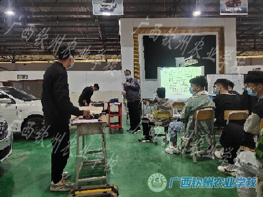 理工教学部举行2022年春季学期公开课