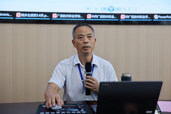 凝心聚力收好官 周密部署迎暑假——我校召开2026年春季学期期末教职工大会