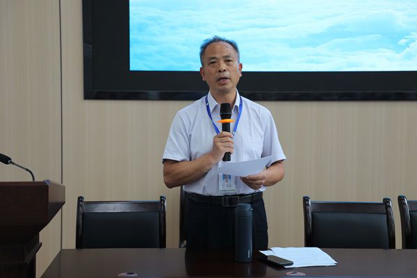 凝心聚力抓招生 健康同行促发展  —— 我校召开全体教职工大会